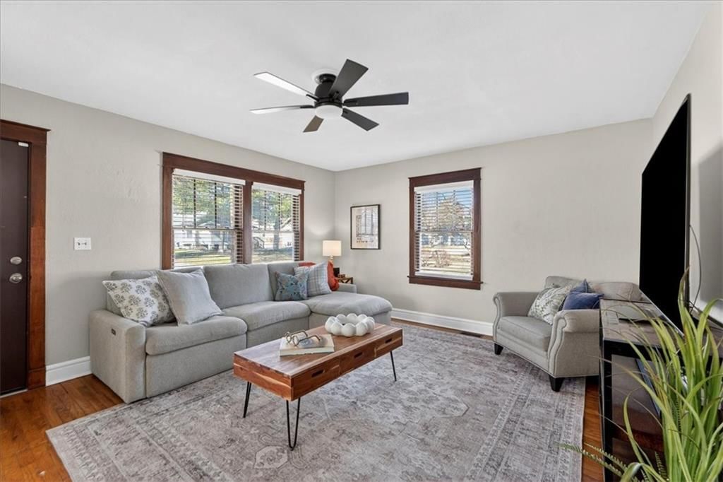 307 NE Green Street — photo 5