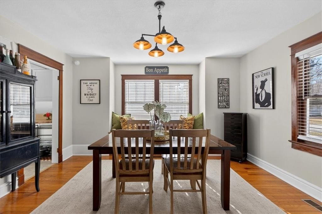 307 NE Green Street — photo 10