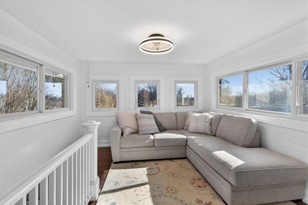 307 NE Green Street — photo 23