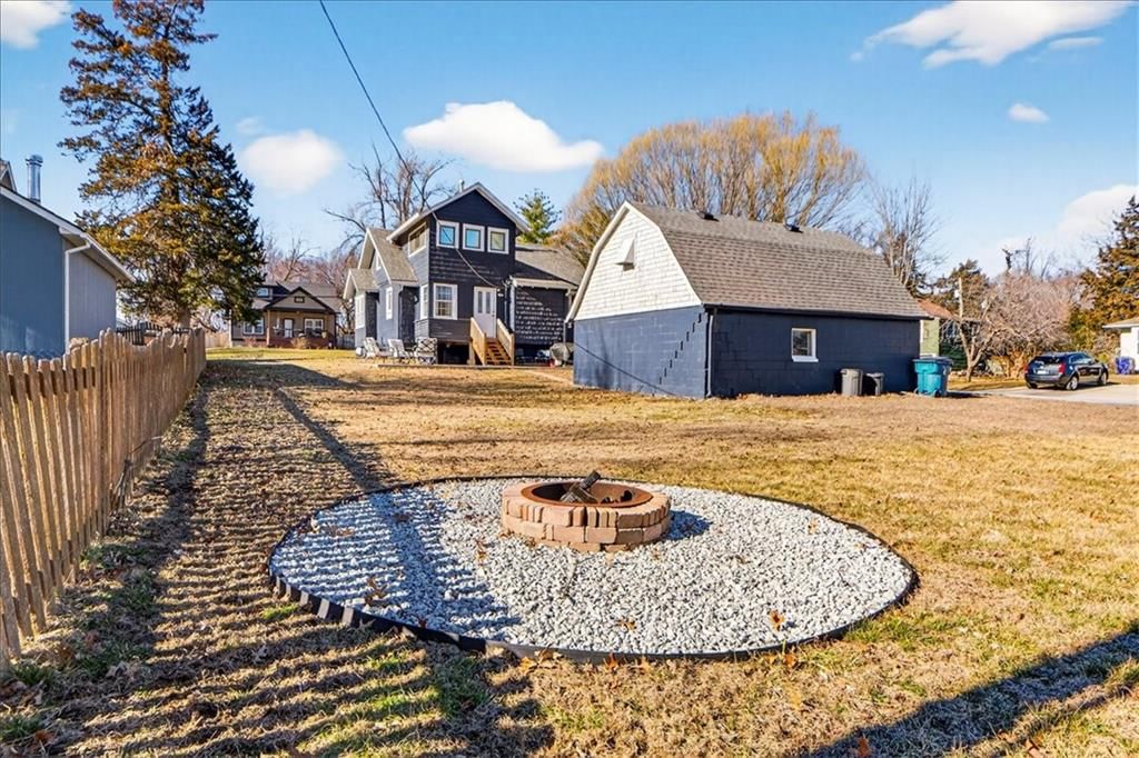 307 NE Green Street — photo 35