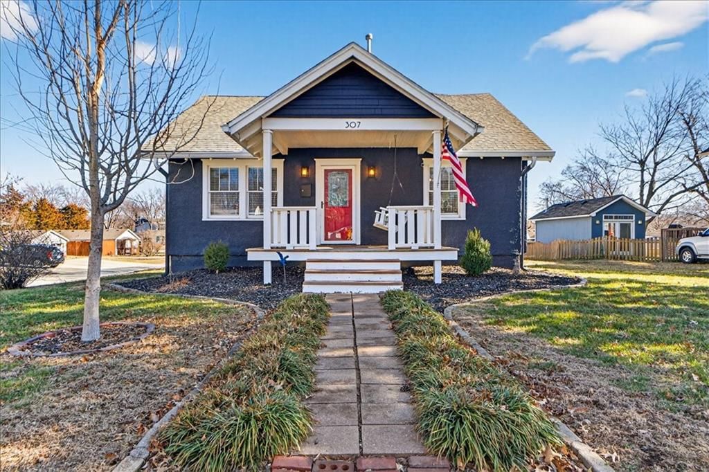 307 NE Green Street — photo 49