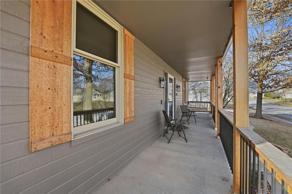 1201 Southcrest Drive — photo 4