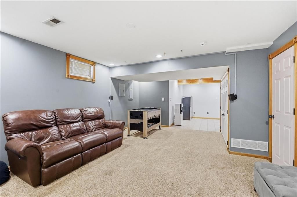 1201 Southcrest Drive — photo 30