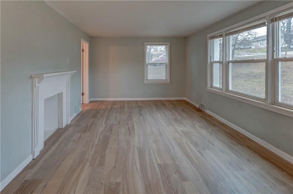 1204 E Salisbury Road — photo 15