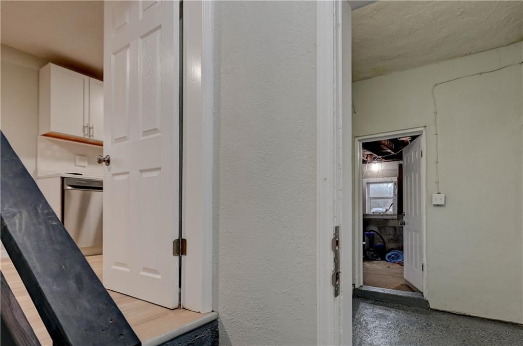1204 E Salisbury Road — photo 29