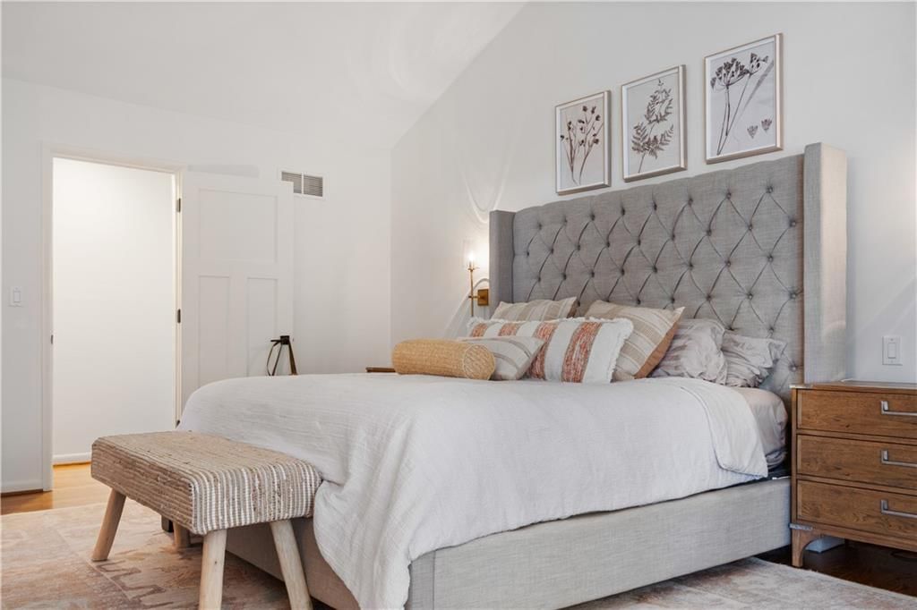 10240 Catalina N/A — photo 27