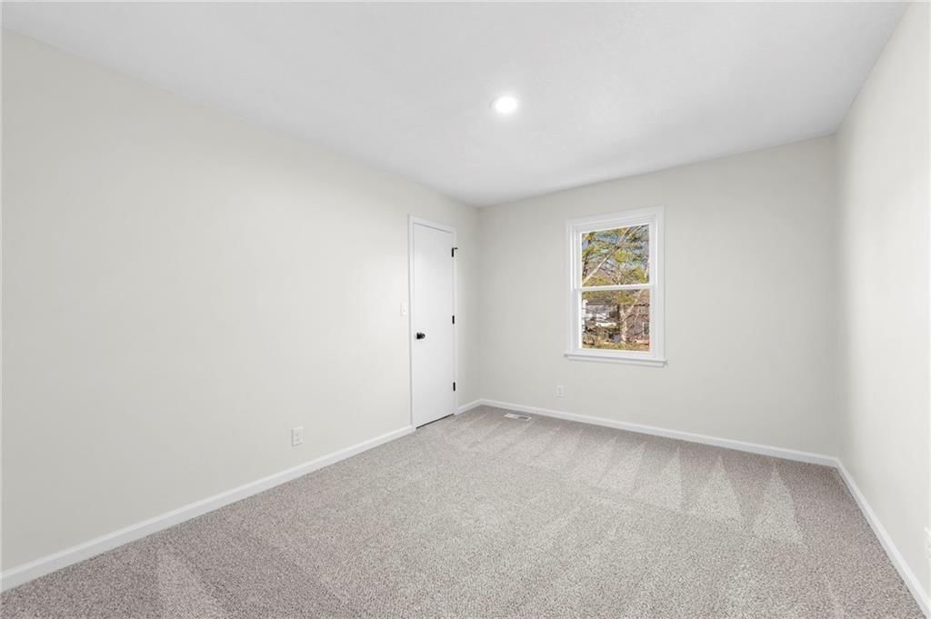 14417 S Locust Street — photo 45