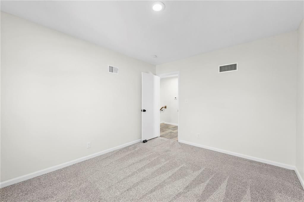 14417 S Locust Street — photo 46