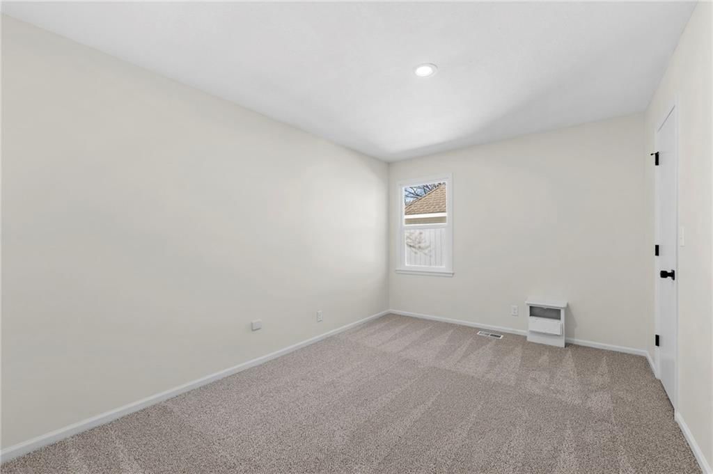 14417 S Locust Street — photo 47