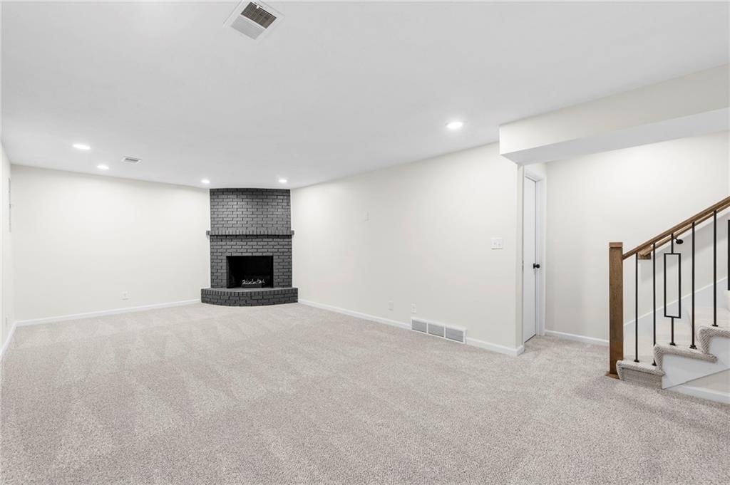14417 S Locust Street — photo 52