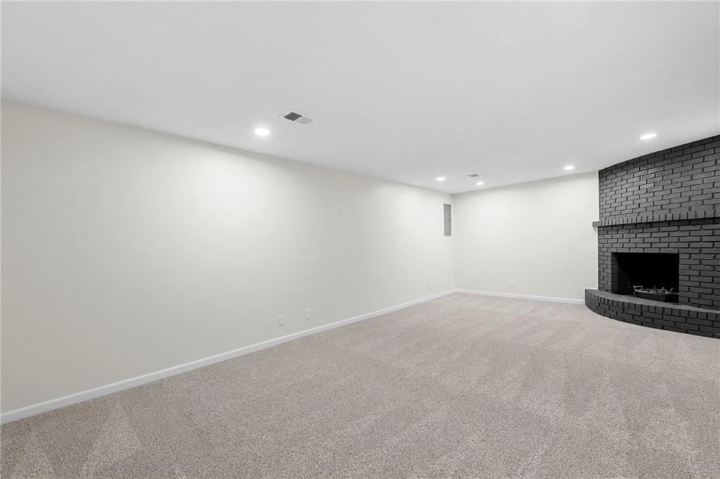 14417 S Locust Street — photo 53