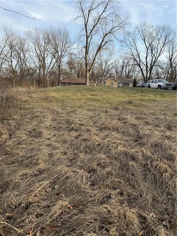 4918 N Wallace Avenue — photo 8