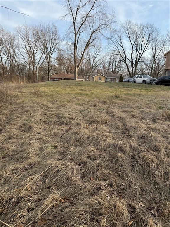 4918 N Wallace Avenue — photo 9