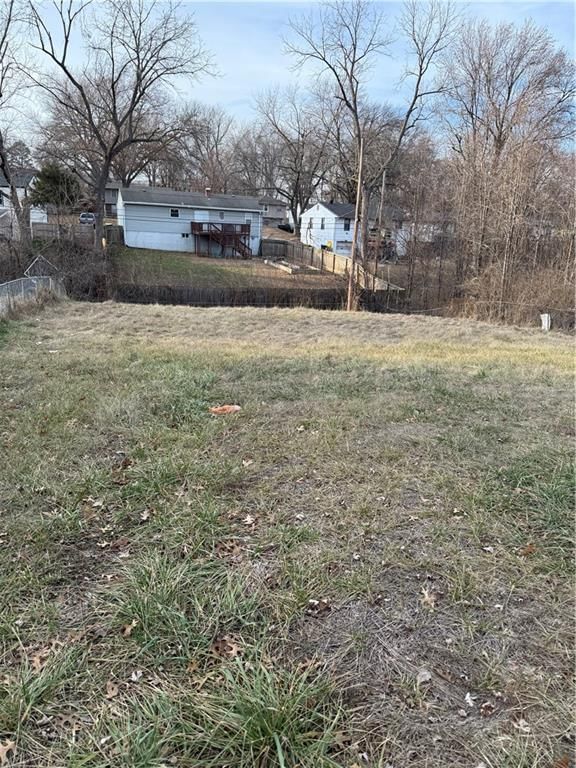 4918 N Wallace Avenue — photo 11