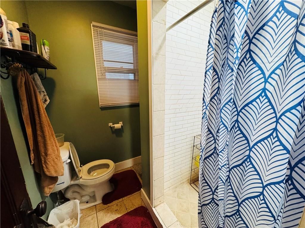 318 Barat Avenue — photo 5