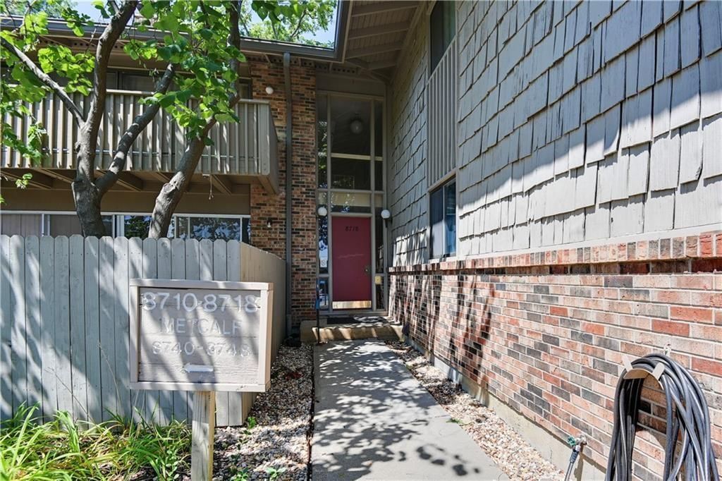 8718 METCALF Avenue — photo 6