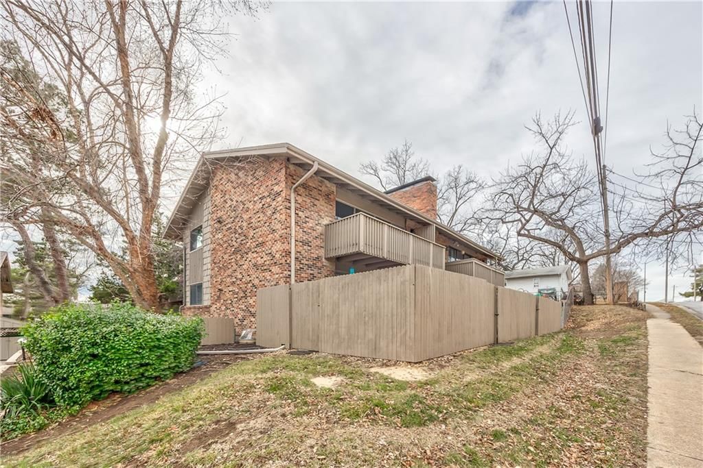 8718 METCALF Avenue — photo 7