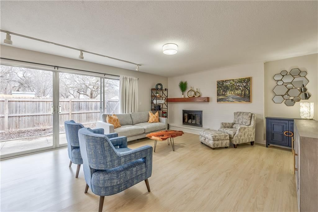 8718 METCALF Avenue — photo 9