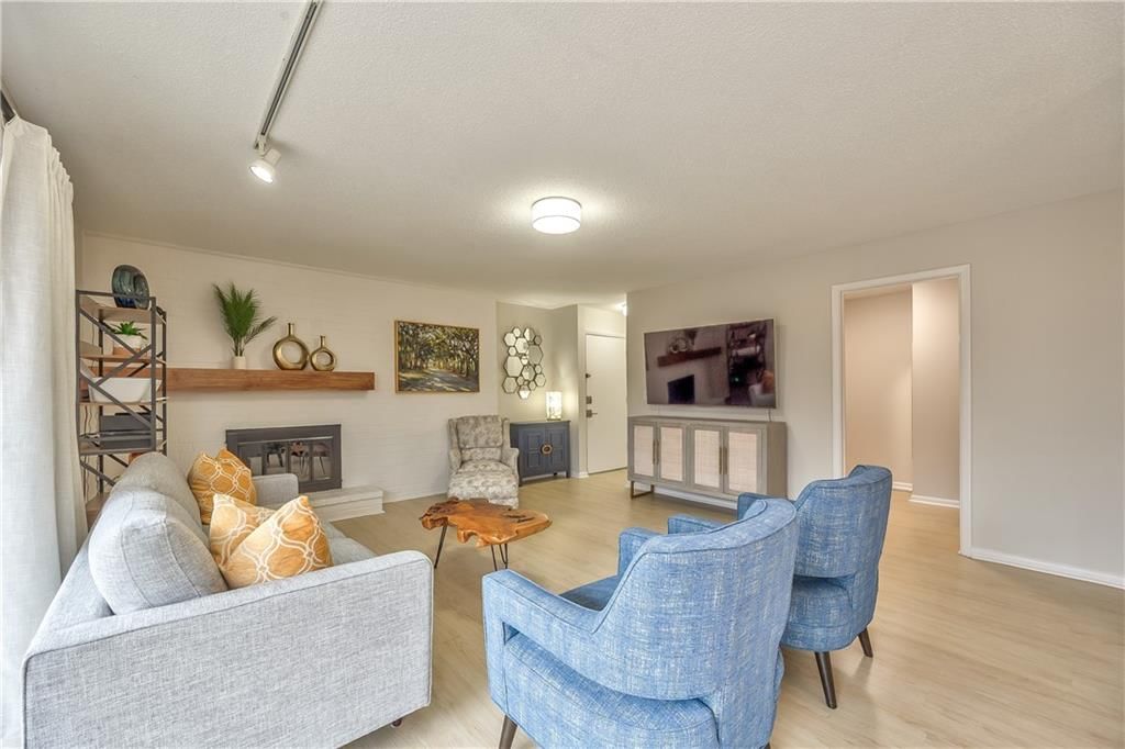 8718 METCALF Avenue — photo 11