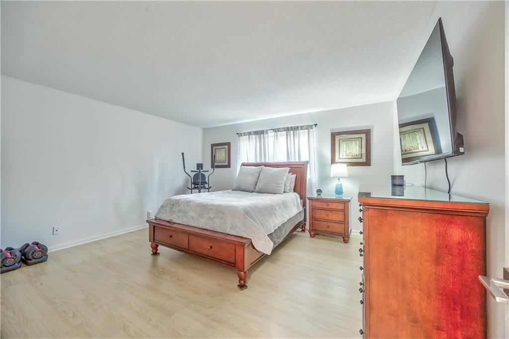 8718 METCALF Avenue — photo 20
