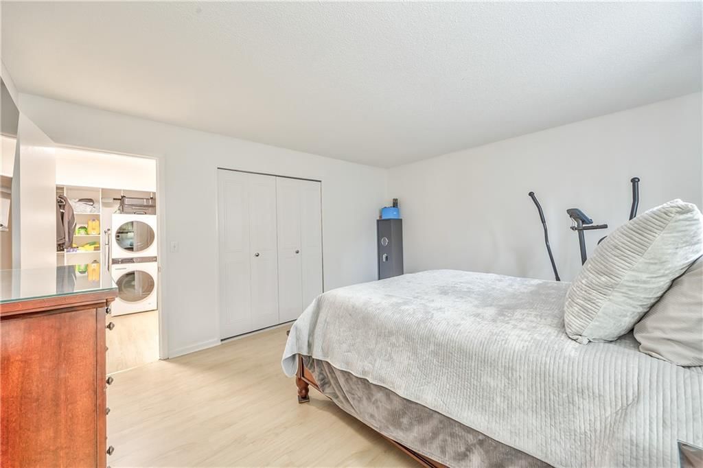 8718 METCALF Avenue — photo 21