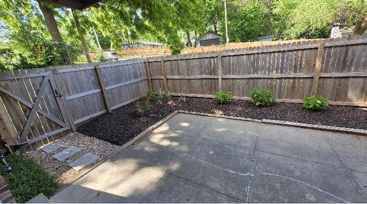 8718 METCALF Avenue — photo 32