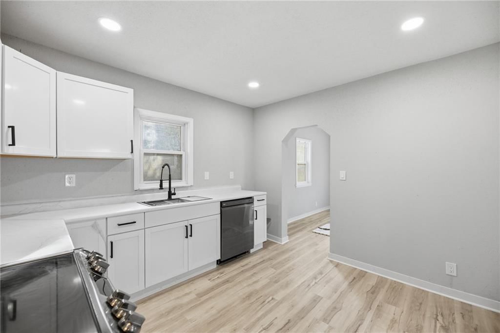 733 S Pecan Street — photo 8