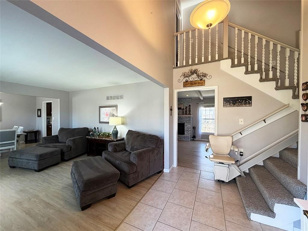 1608 SW 21st Street — photo 4