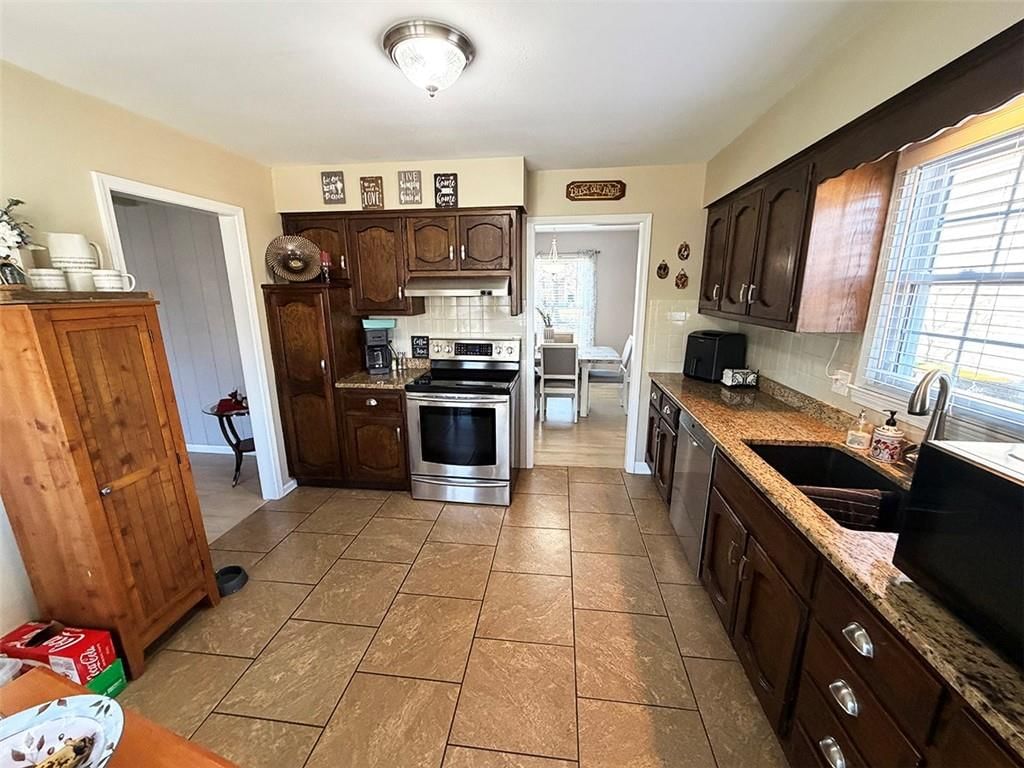 1608 SW 21st Street — photo 22