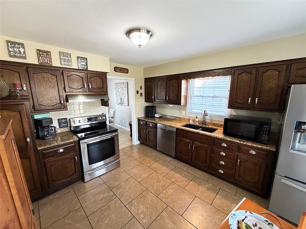1608 SW 21st Street — photo 98