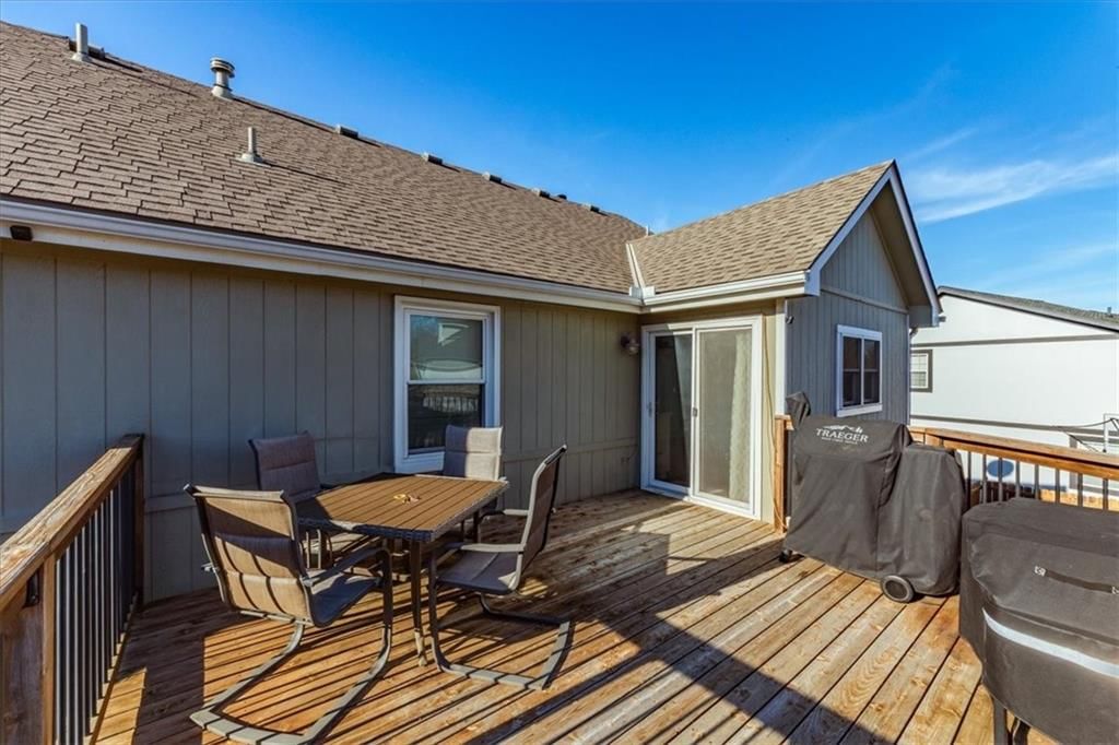 4505 NE Webster Drive — photo 23