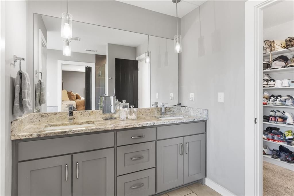 1202 Rich Boulevard — photo 30