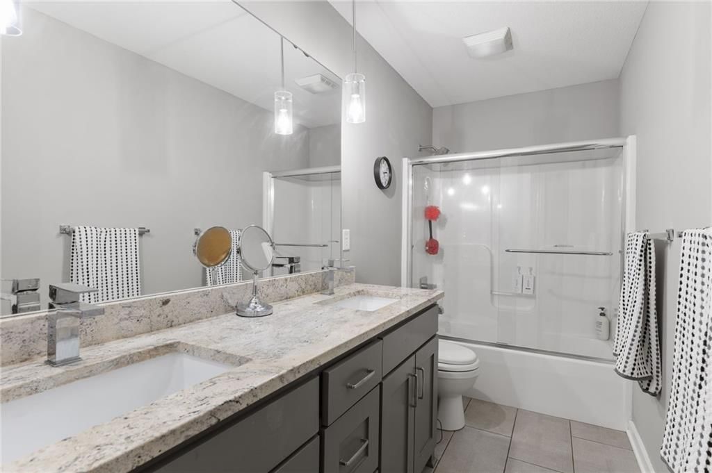 1202 Rich Boulevard — photo 33