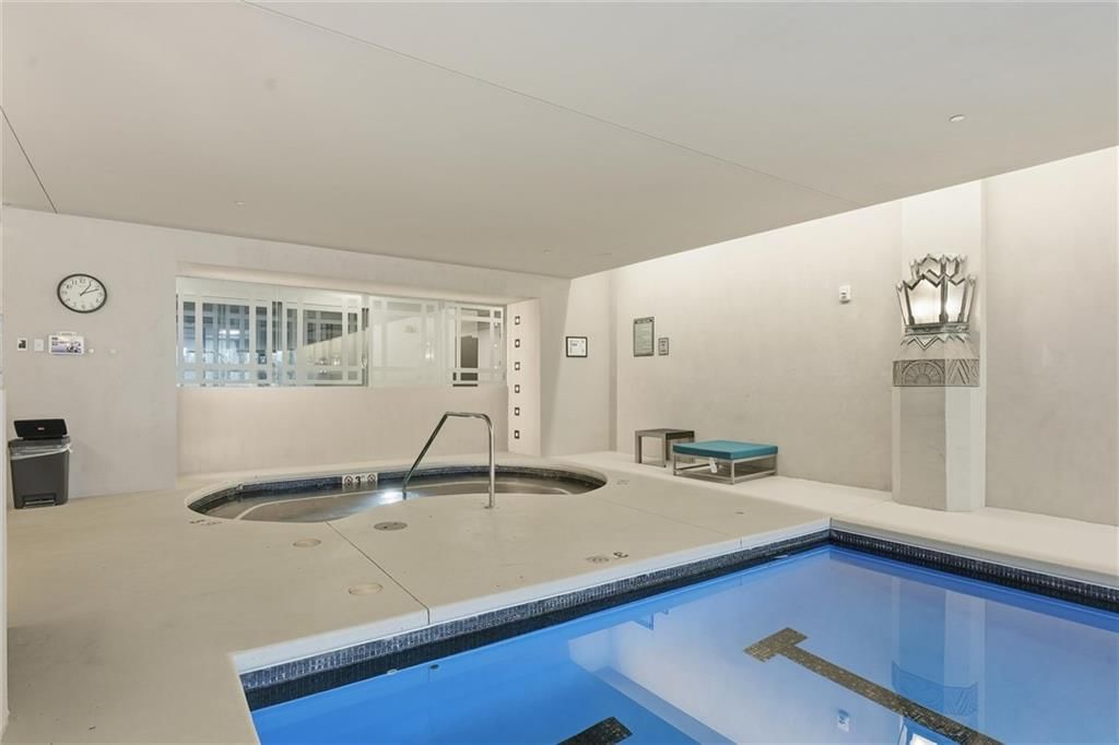 700 W 31st Street — photo 36