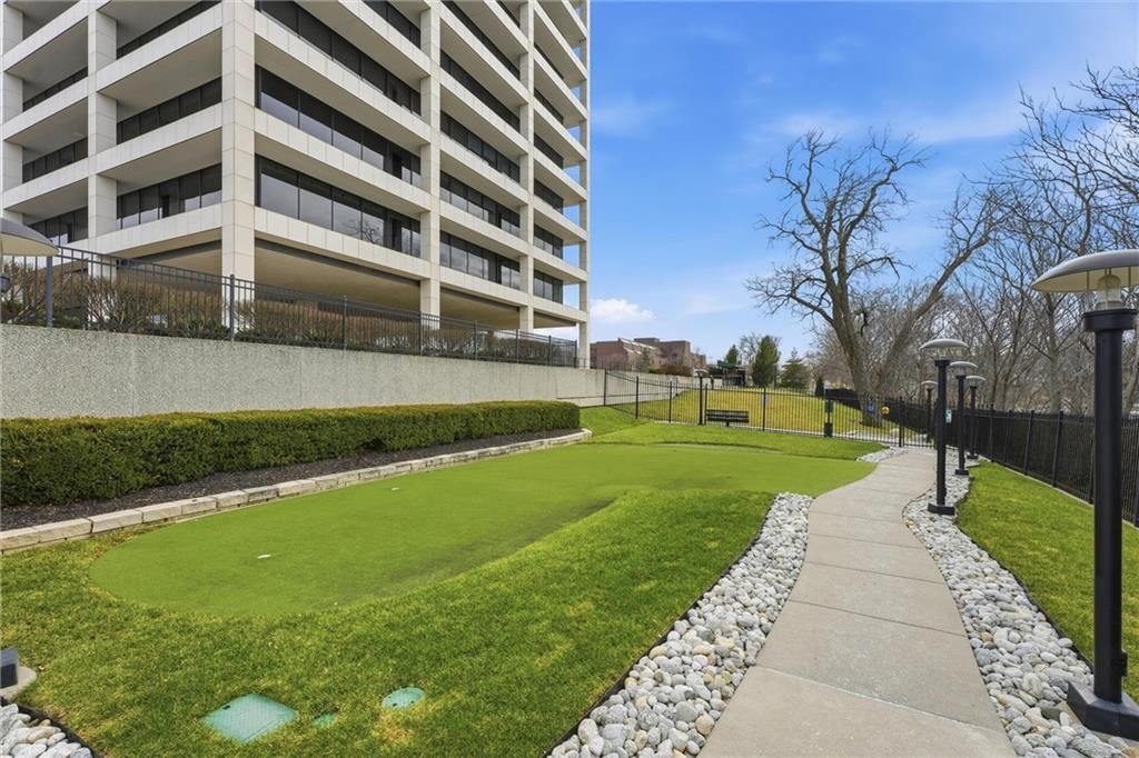 700 W 31st Street — photo 39