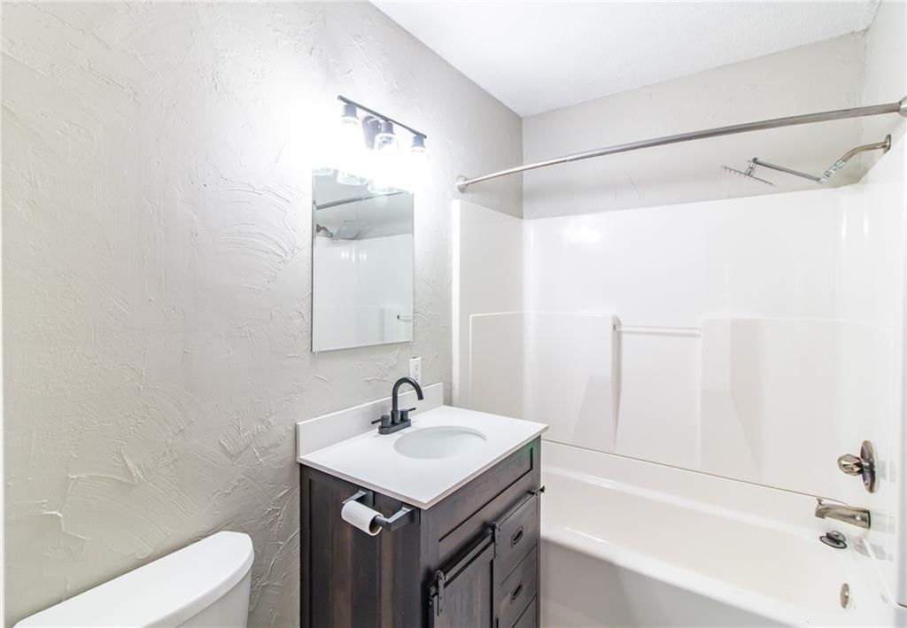 608 NW 8th Street — photo 13