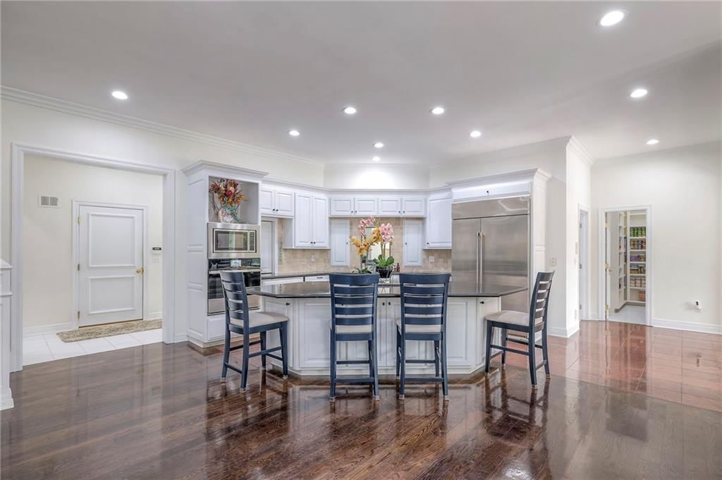 3109 W 118th Street — photo 13