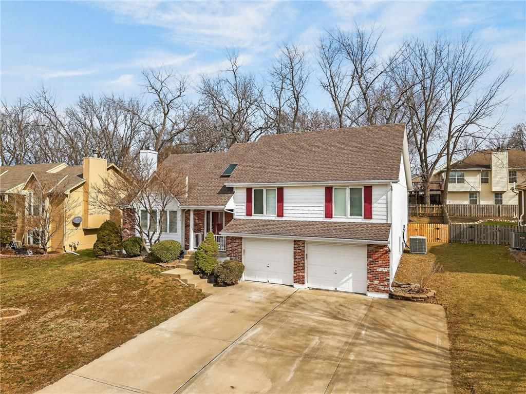 905 NE Country Lane Street — photo 4