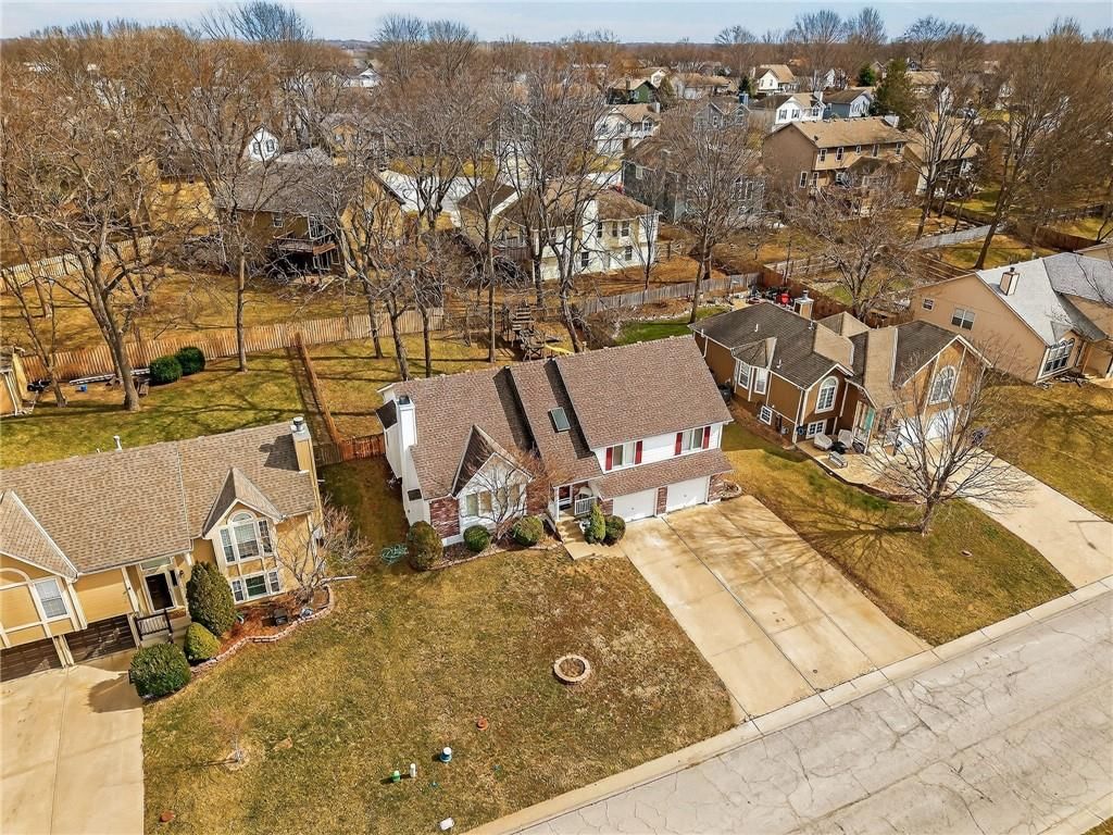 905 NE Country Lane Street — photo 6