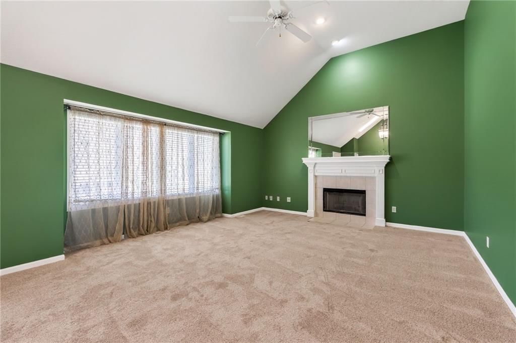 905 NE Country Lane Street — photo 9