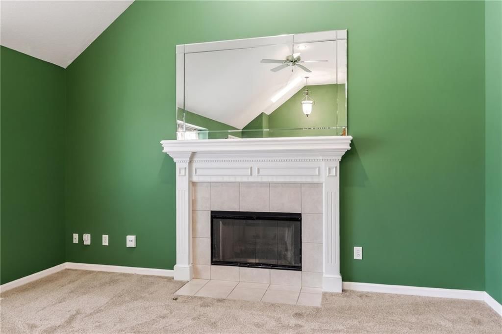 905 NE Country Lane Street — photo 10