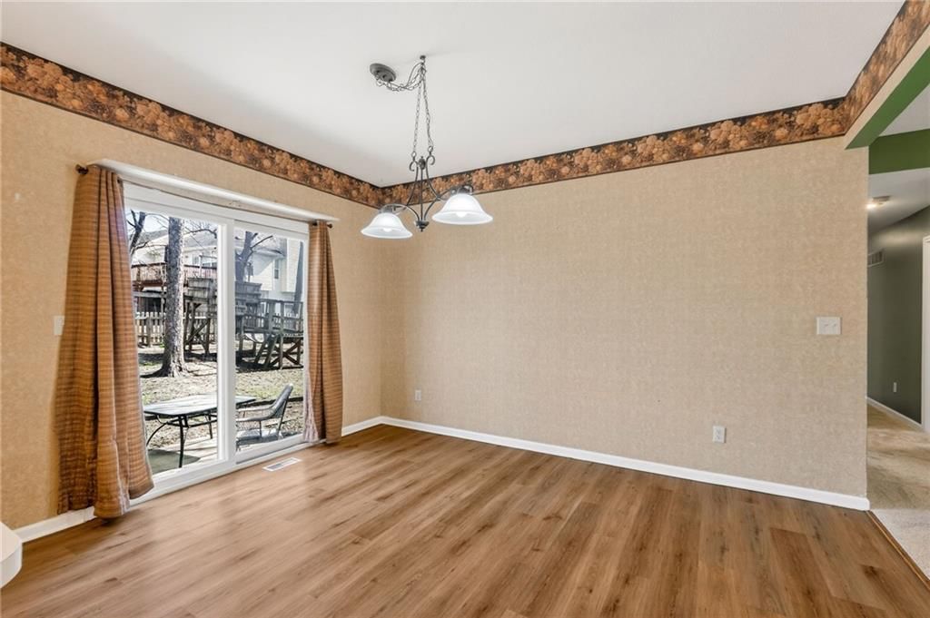 905 NE Country Lane Street — photo 13