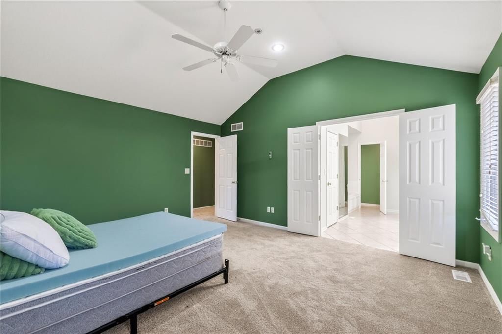 905 NE Country Lane Street — photo 20