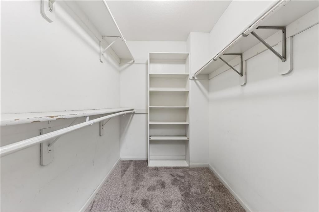 905 NE Country Lane Street — photo 25