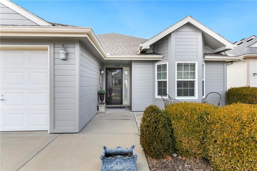 505 NW Durango Court — photo 4