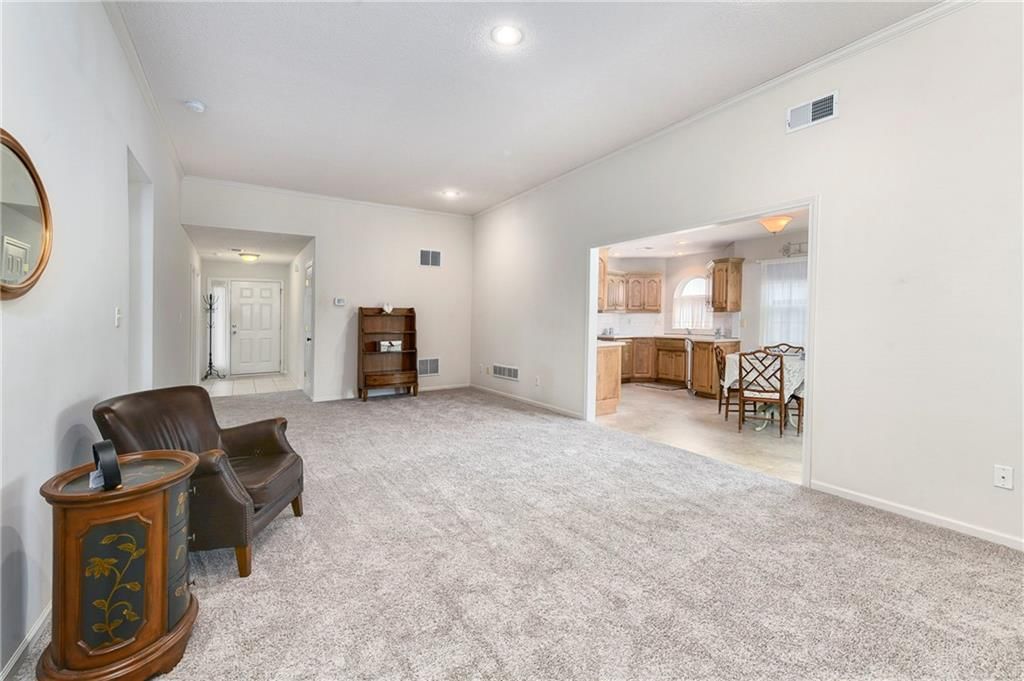 505 NW Durango Court — photo 10