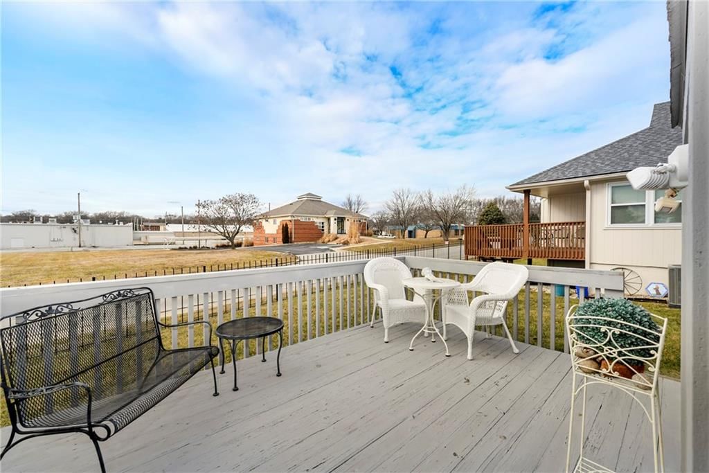 505 NW Durango Court — photo 31