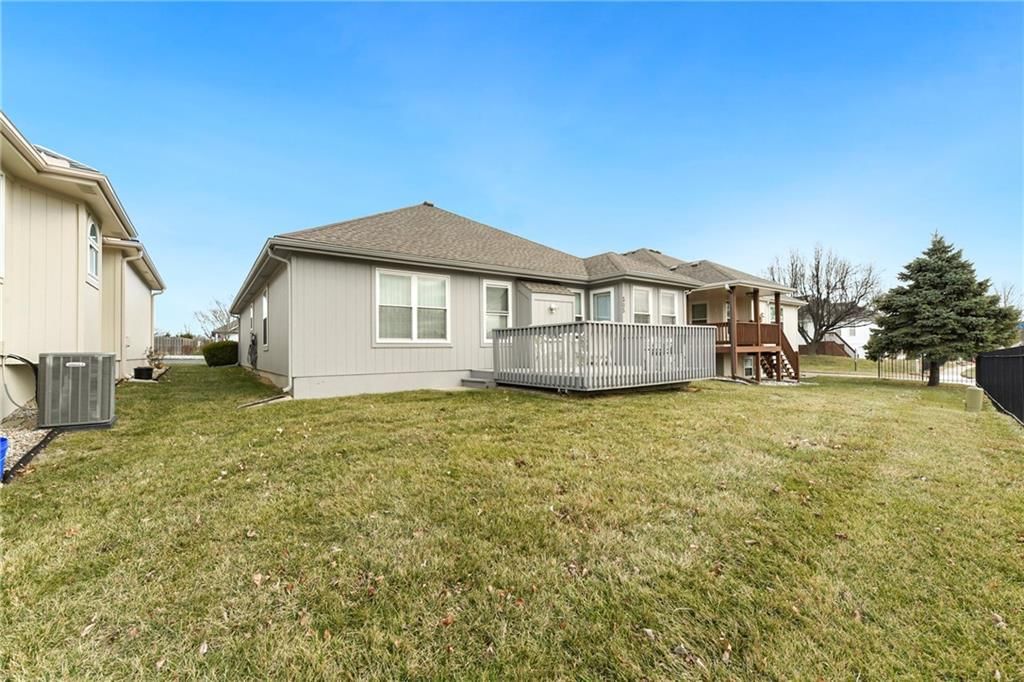 505 NW Durango Court — photo 33