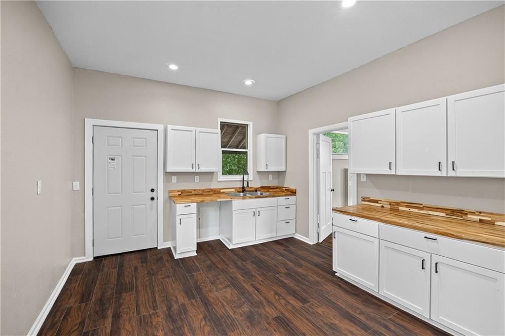 1105 S 15th Street — photo 11