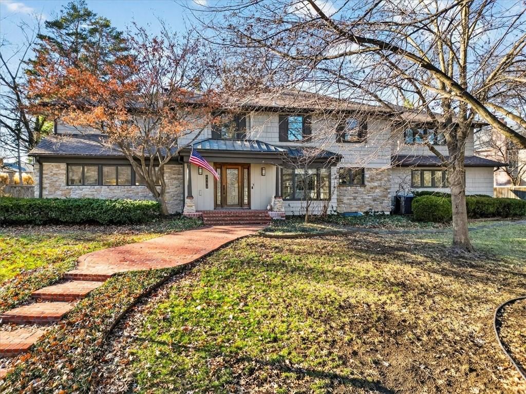 6440 Overbrook Road, Mission Hills, KS